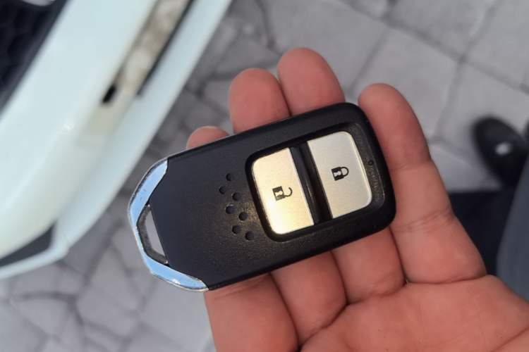 Used Honda Fit 2021 1.5L CVT Trend Edition Vehicle Key