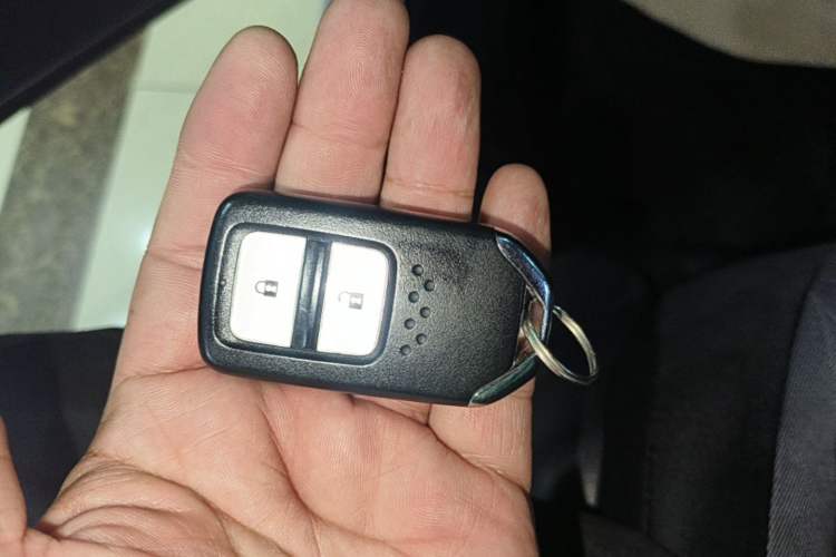 Used Honda Fit 2021 1.5L CVT Trendy Sports Edition Vehicle Key