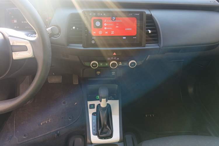 Used Honda Fit 2022 1.5L CVT Trendy Sunroof Edition Audio And AC Panel