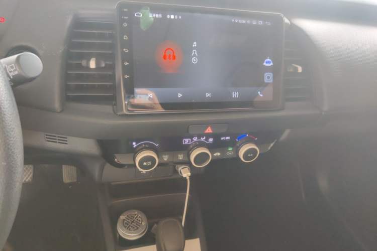 Used Honda Fit 2022 1.5L CVT Trendy Sunroof Edition Audio And AC Panel