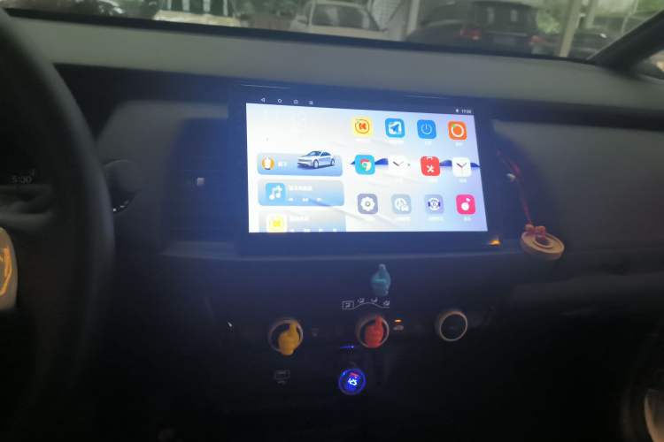 Used Honda Fit 2022 1.5L CVT Trendy Sunroof Edition Audio And AC Panel