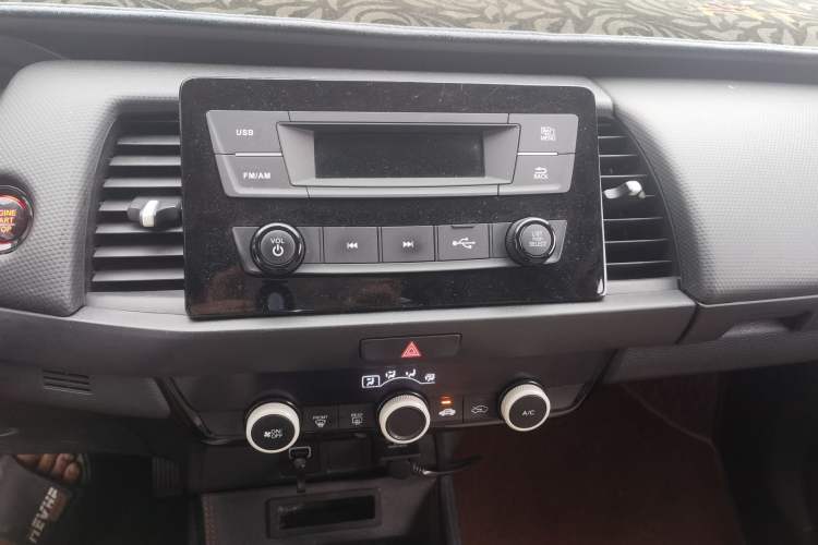 Used Honda Fit 2022 1.5L CVT Trendy Sunroof Edition Audio And AC Panel