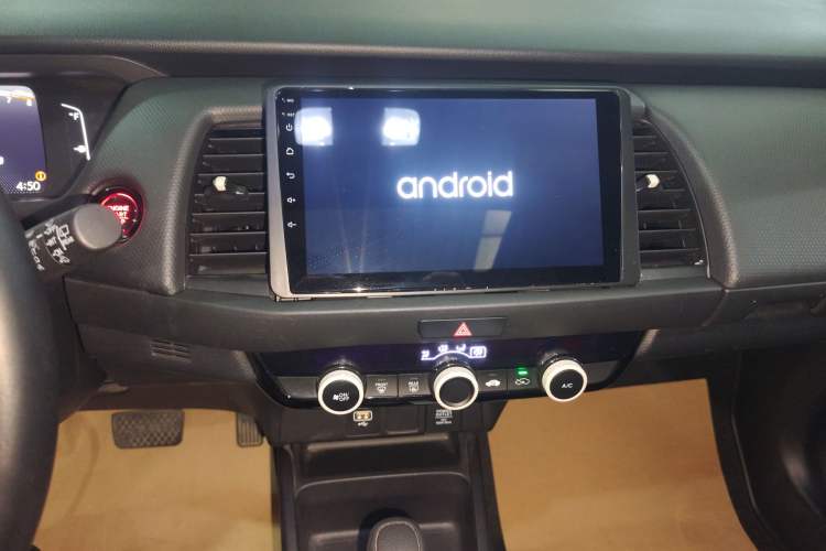 Used Honda Fit 2022 1.5L CVT Trendy Sunroof Edition Audio And AC Panel