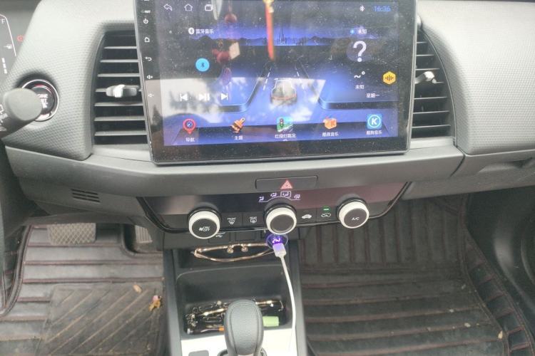 Used Honda Fit 2022 1.5L CVT Trendy Sunroof Edition Audio And AC Panel