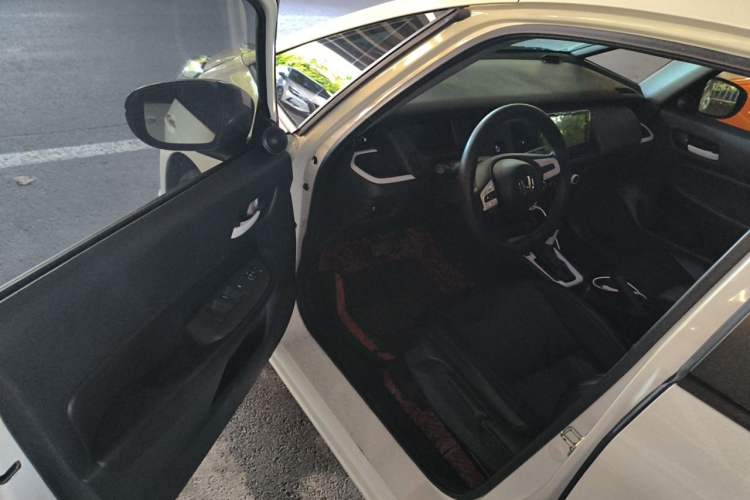 Used Honda Fit 2022 1.5L CVT Trendy Sunroof Edition Driver Seat
