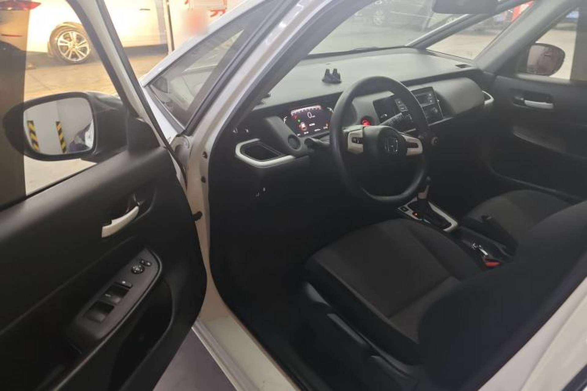 Used Honda Fit  Driver Seat