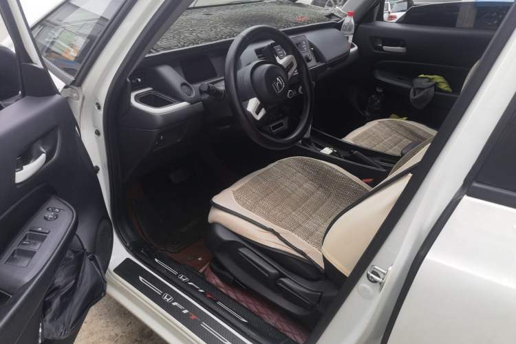 Used Honda Fit 2022 1.5L CVT Trendy Sunroof Edition Driver Seat