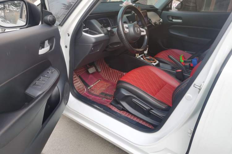 Used Honda Fit 2022 1.5L CVT Trendy Sunroof Edition Driver Seat