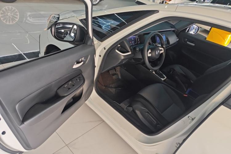 Used Honda Fit 2022 1.5L CVT Trendy Sunroof Edition Driver Seat