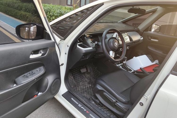Used Honda Fit 2022 1.5L CVT Trendy Sunroof Edition Driver Seat
