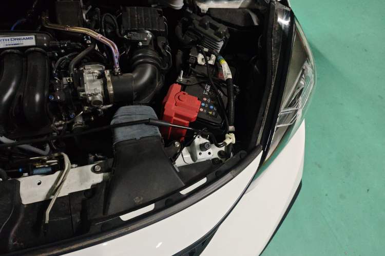 Used Honda Fit 2022 1.5L CVT Trendy Sunroof Edition Engine Bay Left