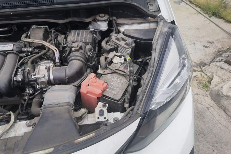 Used Honda Fit 2022 1.5L CVT Trendy Sunroof Edition Engine Bay Left