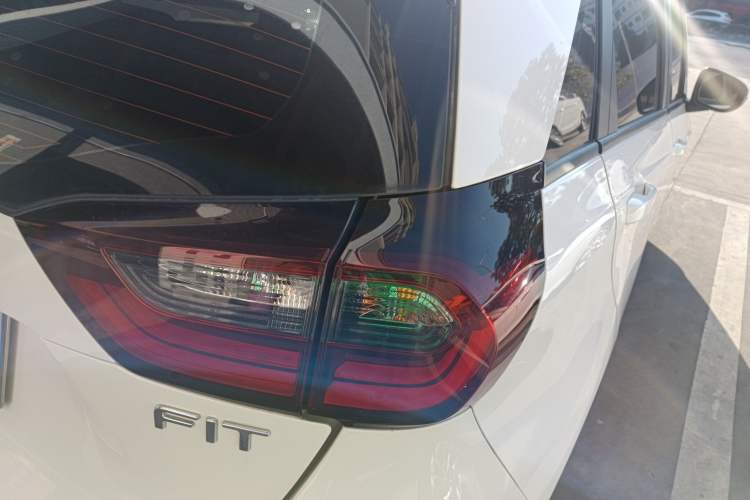 Used Honda Fit 2022 1.5L CVT Trendy Sunroof Edition Exterior 1