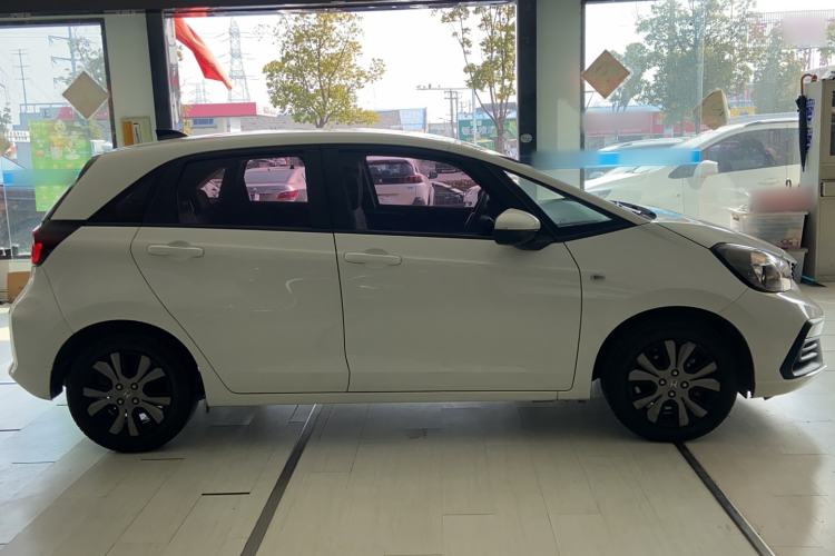 Used Honda Fit 2022 1.5L CVT Trendy Sunroof Edition Exterior 2