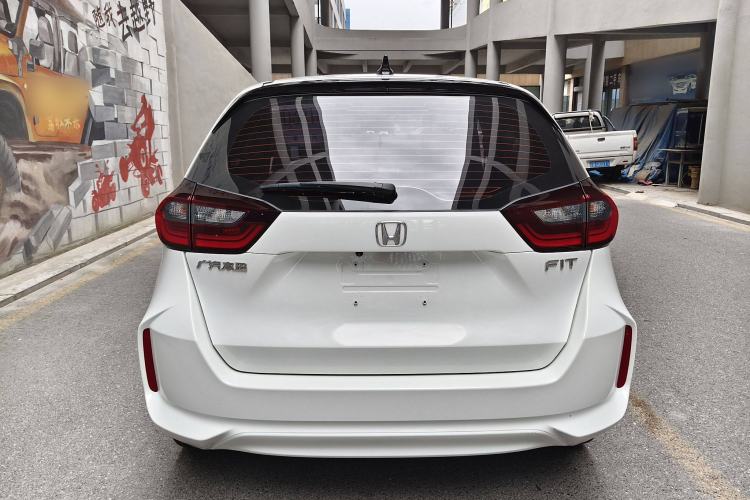 Used Honda Fit 2022 1.5L CVT Trendy Sunroof Edition Exterior 4