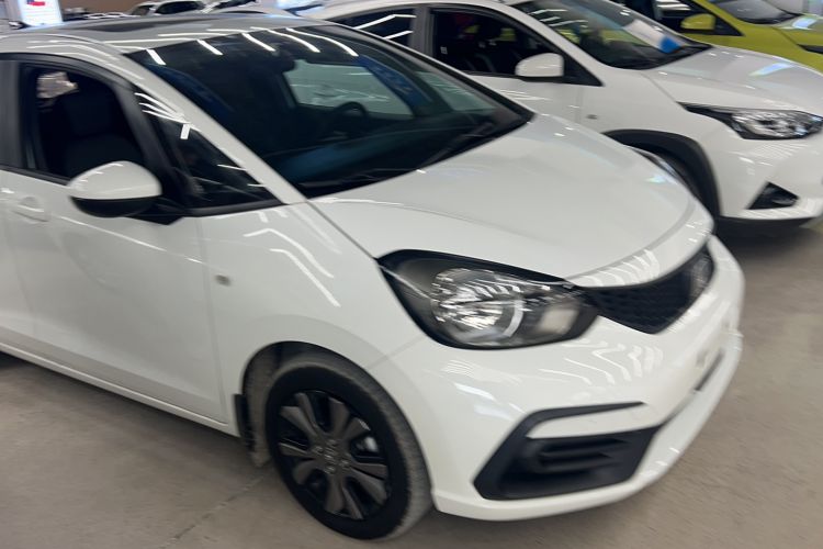 Used Honda Fit 2022 1.5L CVT Trendy Sunroof Edition Exterior 4