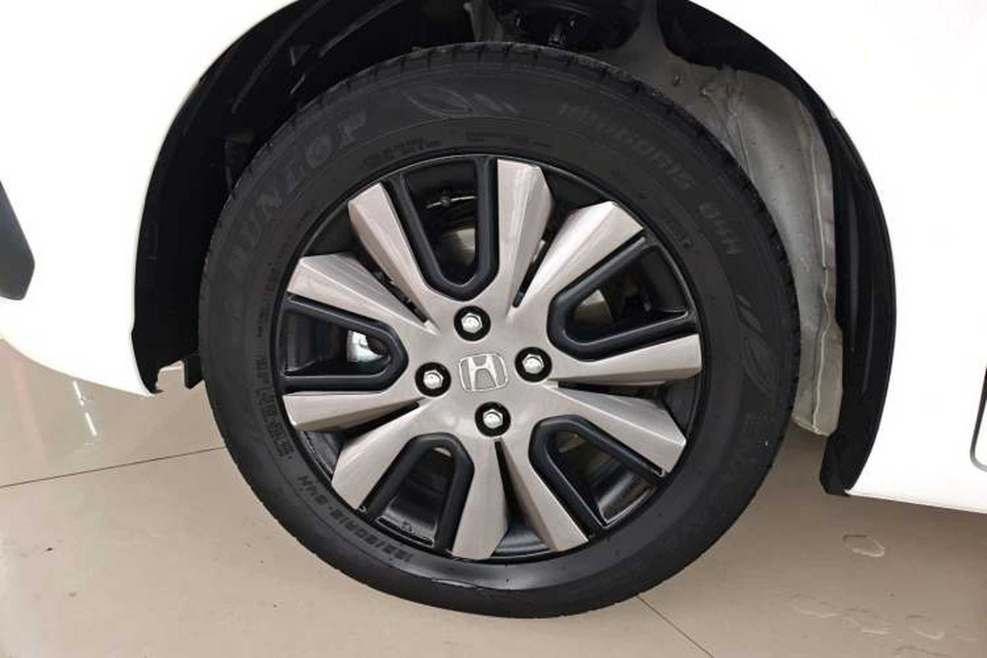 Used Honda Fit 2022 1.5L CVT Trendy Sunroof Edition Exterior 4