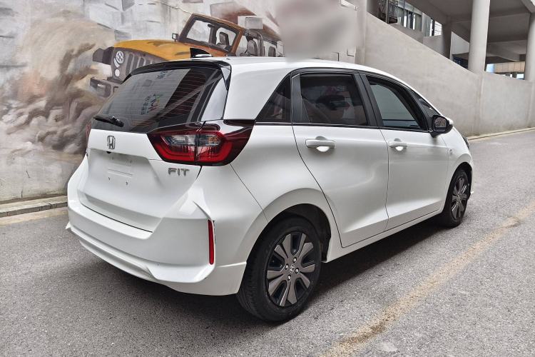 Used Honda Fit 2022 1.5L CVT Trendy Sunroof Edition Exterior 5