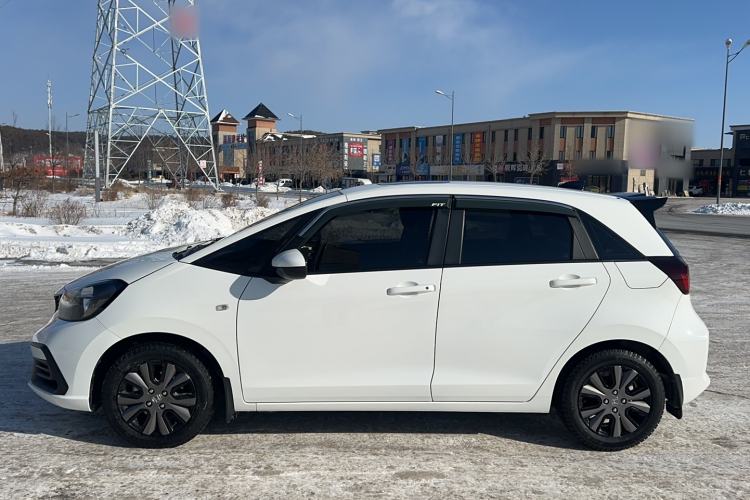 Used Honda Fit 2022 1.5L CVT Trendy Sunroof Edition Exterior 5
