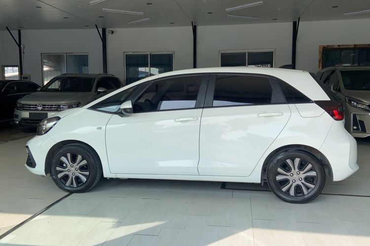 Used Honda Fit 2022 1.5L CVT Trendy Sunroof Edition Exterior 5