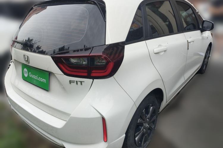 Used Honda Fit 2022 1.5L CVT Trendy Sunroof Edition Exterior 5