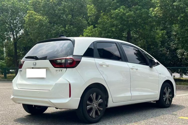 Used Honda Fit 2022 1.5L CVT Trendy Sunroof Edition Exterior 5