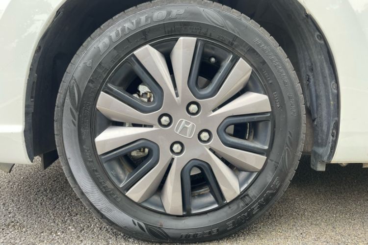 Used Honda Fit 2022 1.5L CVT Trendy Sunroof Edition Exterior 6