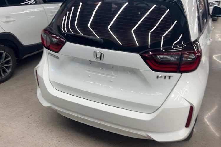 Used Honda Fit 2022 1.5L CVT Trendy Sunroof Edition Exterior 7