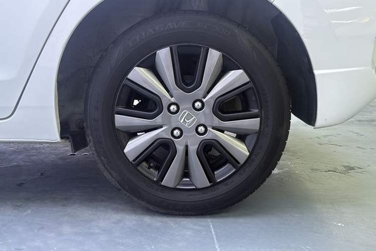 Used Honda Fit 2022 1.5L CVT Trendy Sunroof Edition Exterior 9