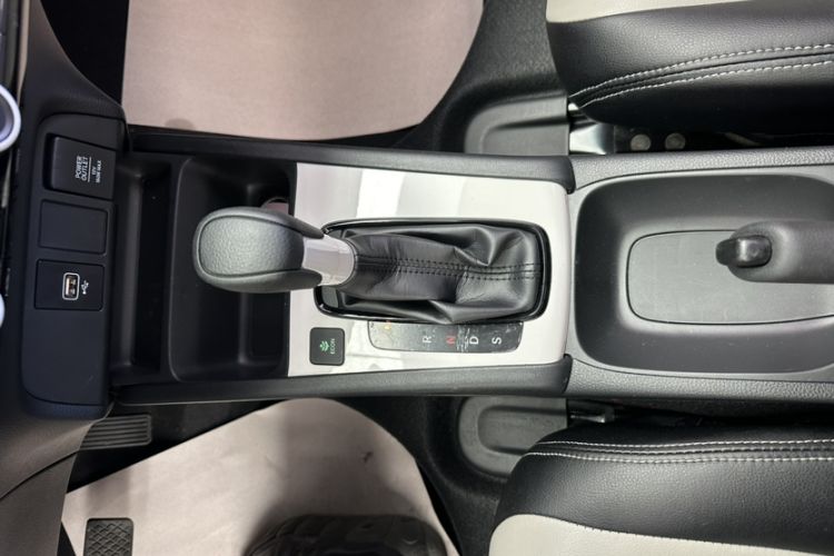 Used Honda Fit 2022 1.5L CVT Trendy Sunroof Edition Exterior 9