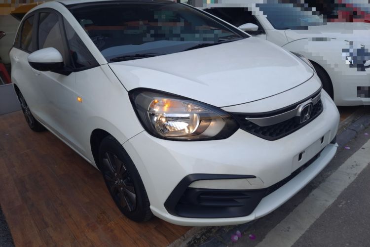 Used Honda Fit 2022 1.5L CVT Trendy Sunroof Edition Front Right 45 Deg