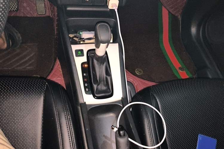 Used Honda Fit 2022 1.5L CVT Trendy Sunroof Edition Gear Lever