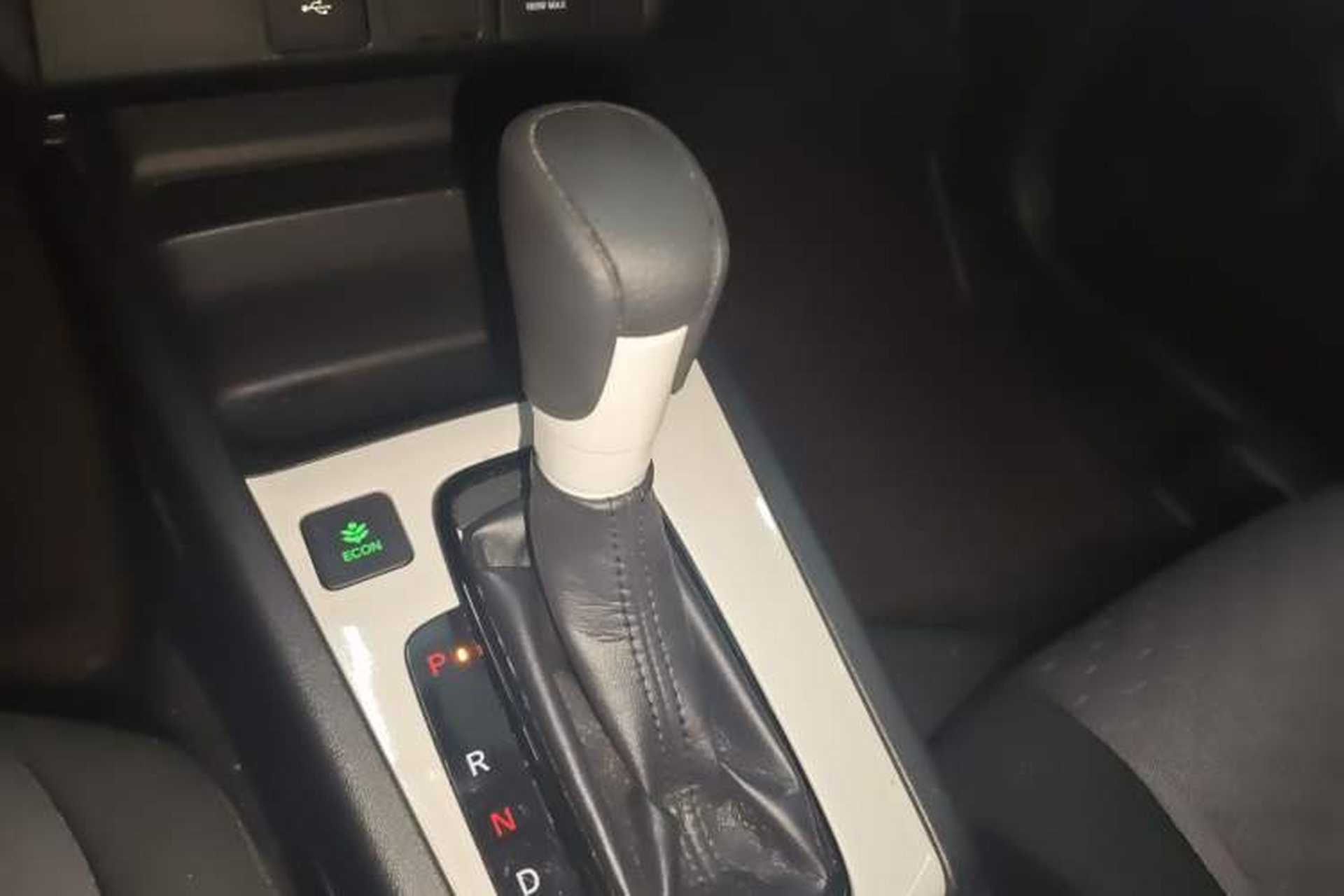 Used Honda Fit  Gear Lever