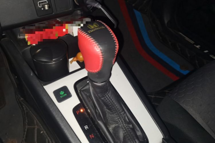 Used Honda Fit 2022 1.5L CVT Trendy Sunroof Edition Gear Lever