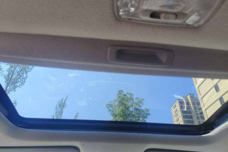 Used Honda Fit 2022 1.5L CVT Trendy Sunroof Edition Headliner