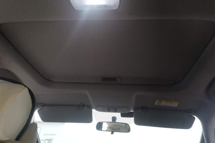 Used Honda Fit 2022 1.5L CVT Trendy Sunroof Edition Headliner