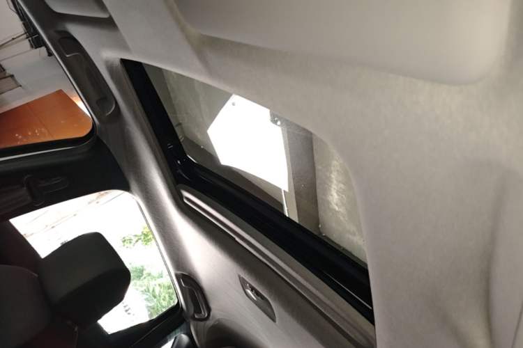 Used Honda Fit 2022 1.5L CVT Trendy Sunroof Edition Headliner