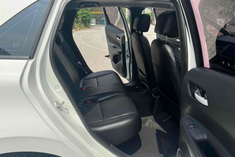 Used Honda Fit 2022 1.5L CVT Trendy Sunroof Edition Interior 12