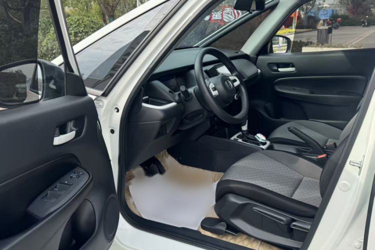 Used Honda Fit 2022 1.5L CVT Trendy Sunroof Edition Interior 4