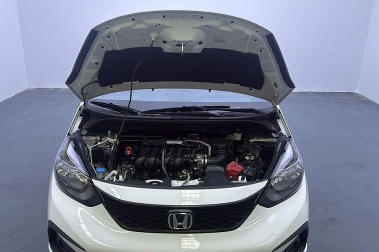 Used Honda Fit 2022 1.5L CVT Trendy Sunroof Edition Interior 8