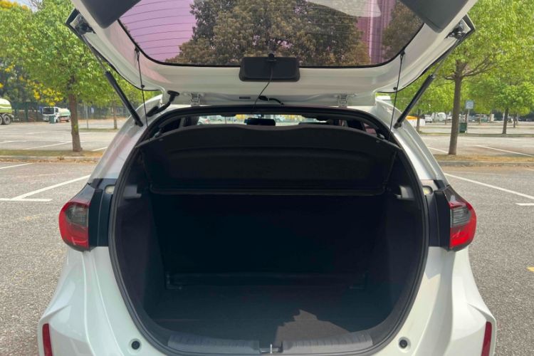 Used Honda Fit 2022 1.5L CVT Trendy Sunroof Edition Interior 9