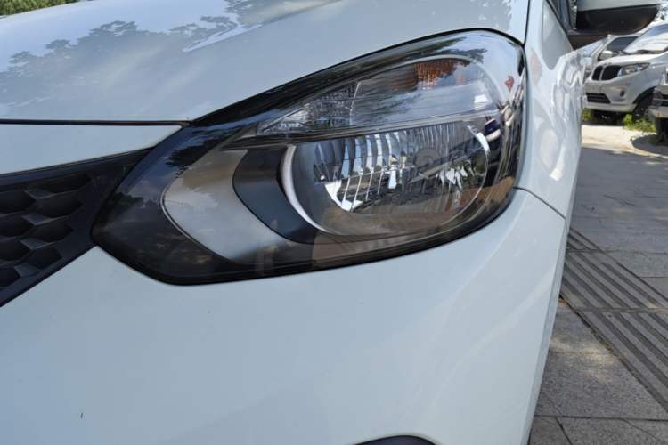 Used Honda Fit 2022 1.5L CVT Trendy Sunroof Edition Left Front Headlight