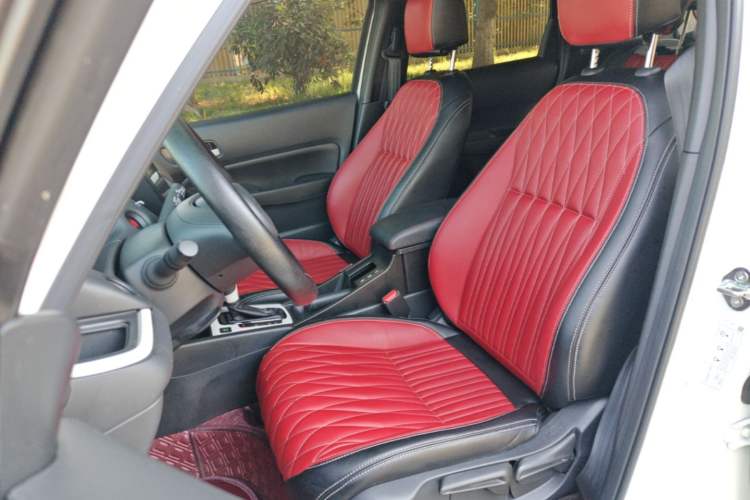 Used Honda Fit 2022 1.5L CVT Trendy Sunroof Edition Left Front Seat