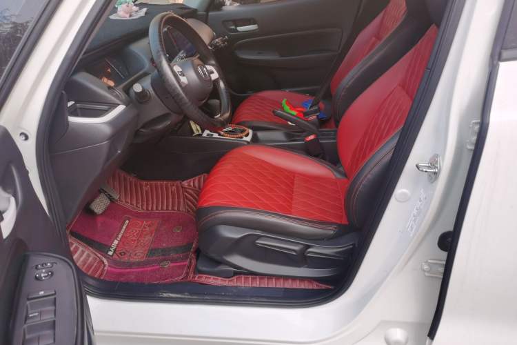 Used Honda Fit 2022 1.5L CVT Trendy Sunroof Edition Left Front Seat