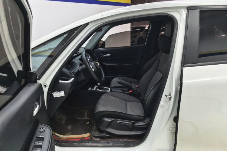 Used Honda Fit 2022 1.5L CVT Trendy Sunroof Edition Left Front Seat