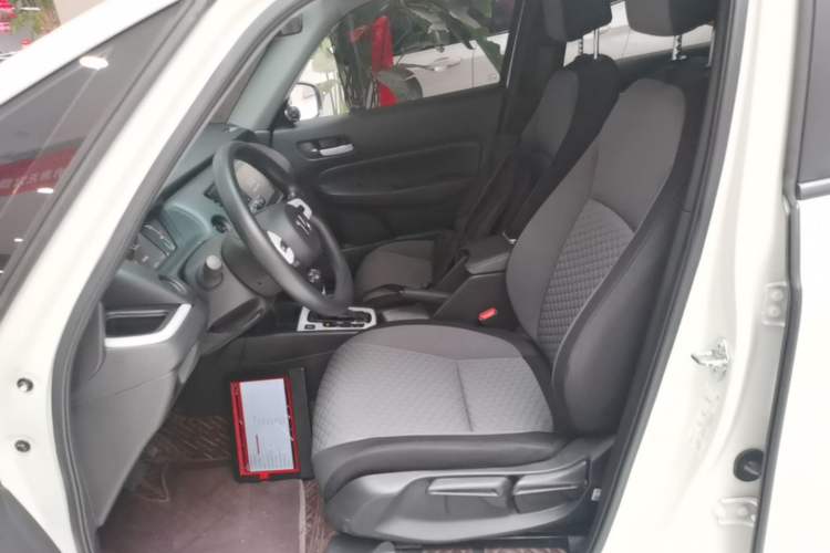 Used Honda Fit 2022 1.5L CVT Trendy Sunroof Edition Left Front Seat