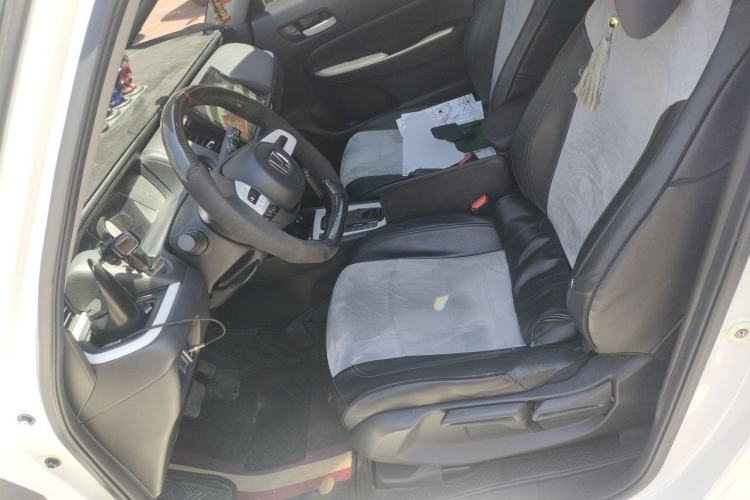 Used Honda Fit 2022 1.5L CVT Trendy Sunroof Edition Left Front Seat