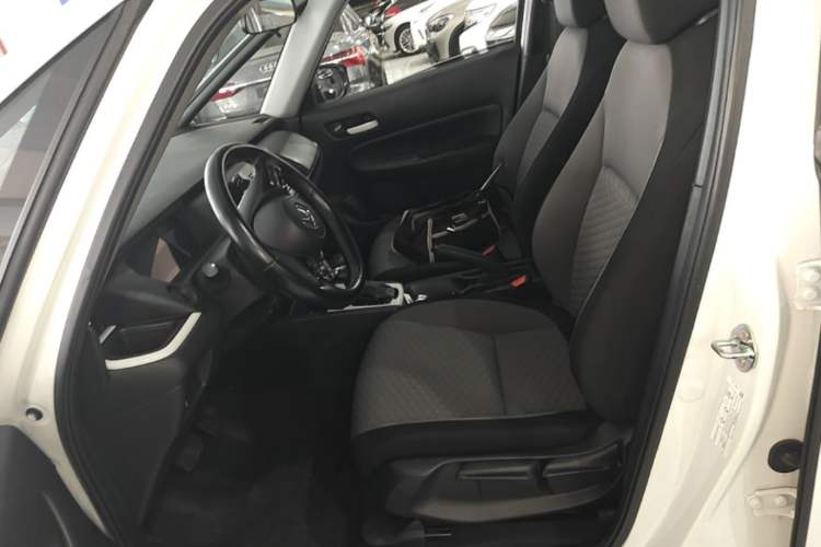 Used Honda Fit 2022 1.5L CVT Trendy Sunroof Edition Left Front Seat