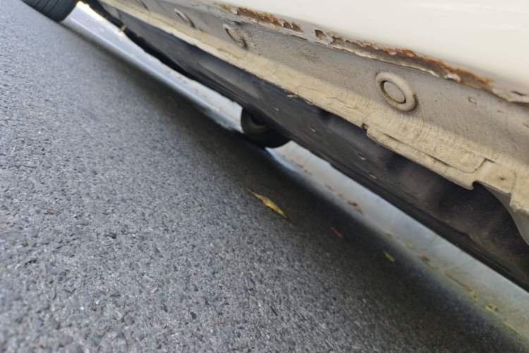 Used Honda Fit 2022 1.5L CVT Trendy Sunroof Edition Left Side Sill