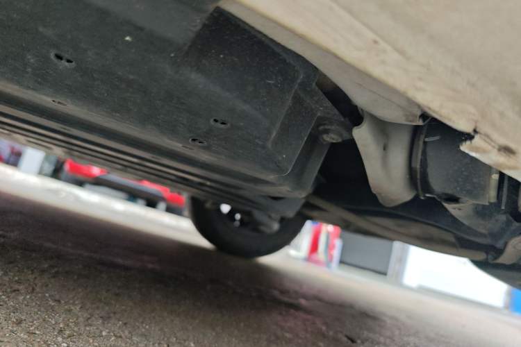 Used Honda Fit 2022 1.5L CVT Trendy Sunroof Edition Left Side Sill